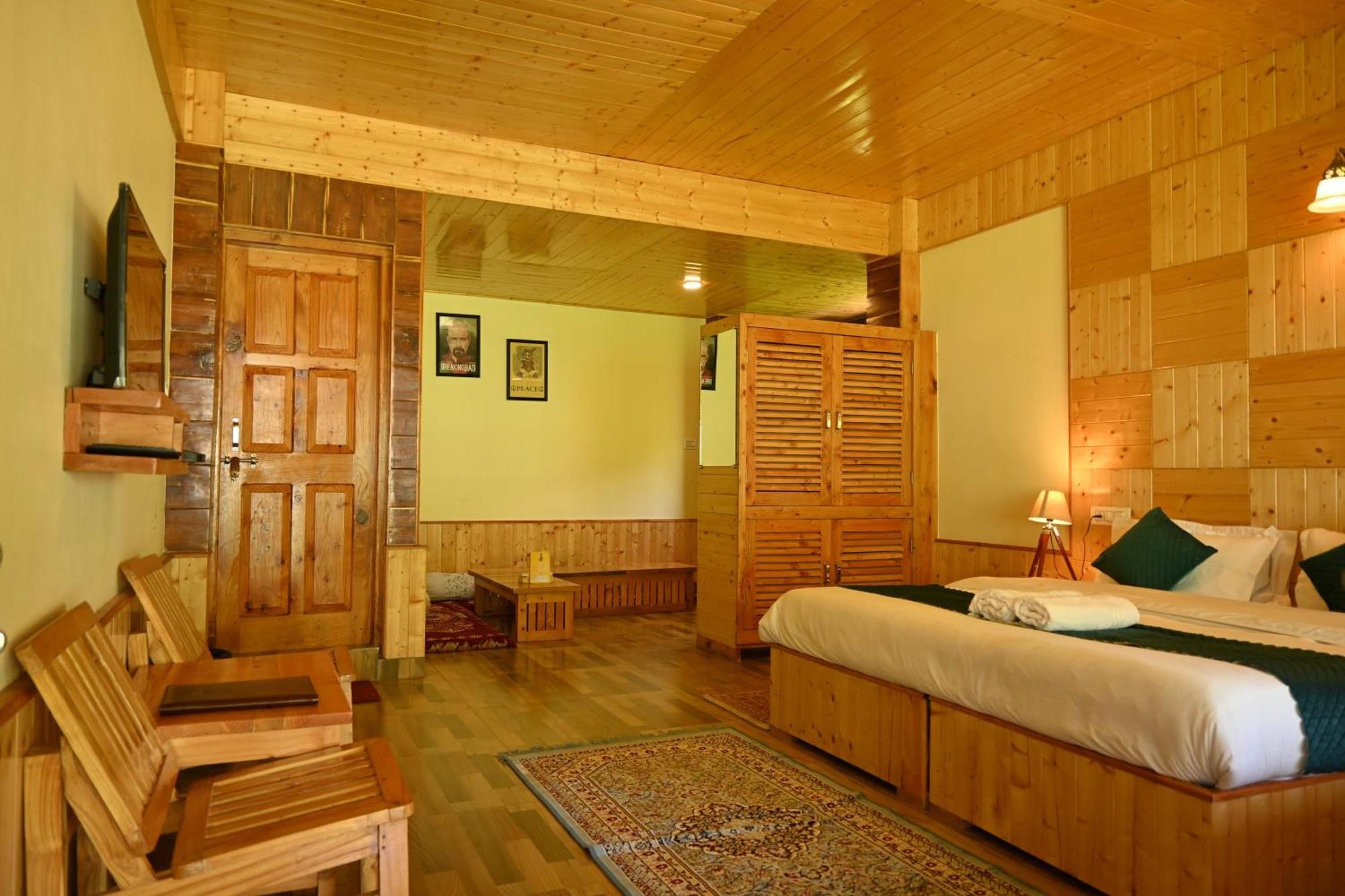 Cascade Mountain Retreat Manali Bed & Breakfast Exterior photo